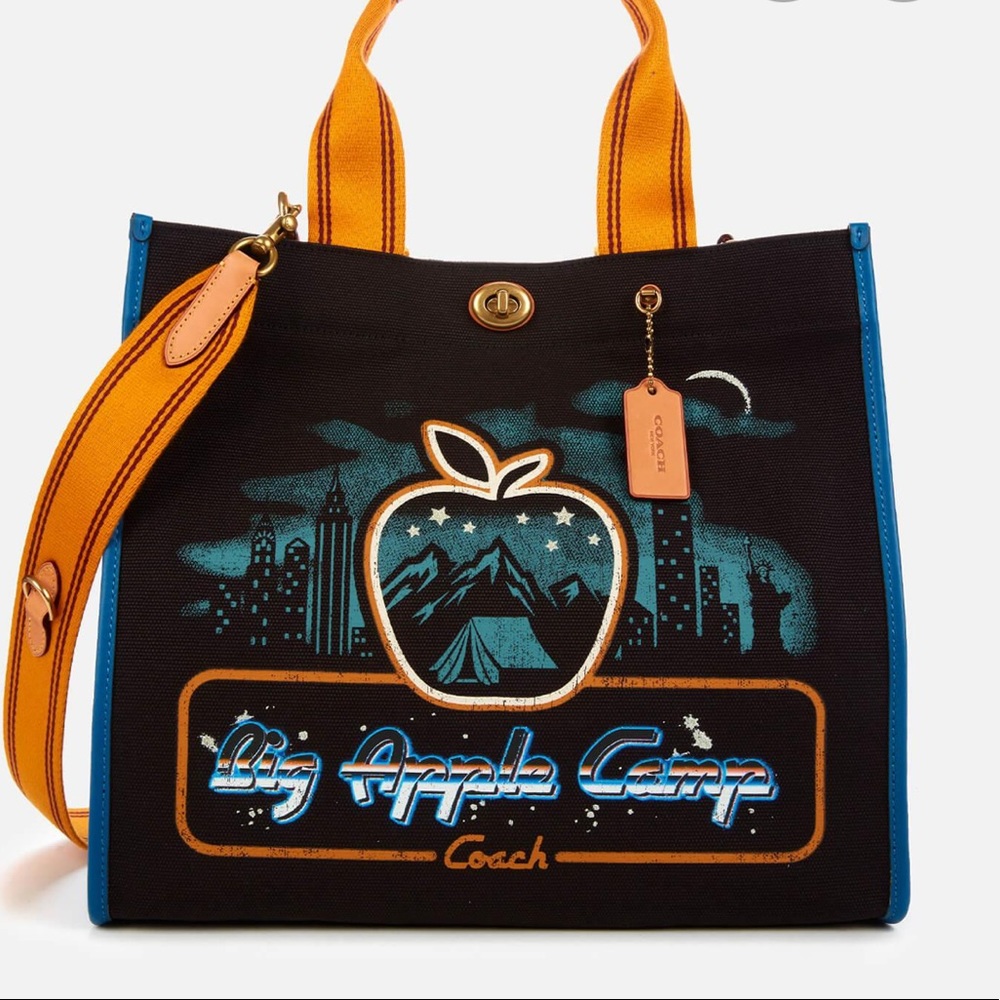 Coach Summer 20 collection tote